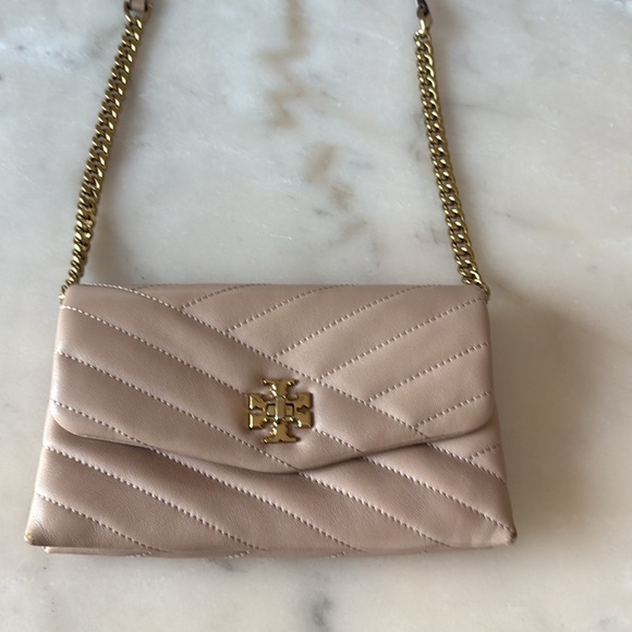 Tory Burch Kira Chevron Quilted Leather Chain Crossbody Bag Desert Dune - Picture 5 of 16